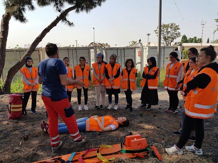 "Afet hemşireliği" Türkiye'nin taşıdığı afet riskleri bakımından kritik önem taşıyor G2