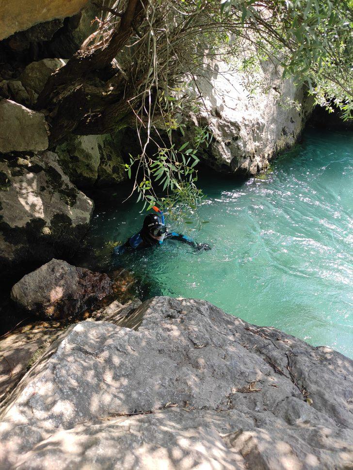 Müküs Çayı'nda akıntıya kapılan hemşire kayalık alanlarda aranıyor G2