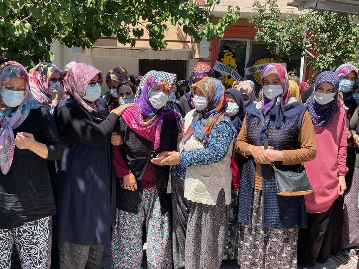 Manisa'da çamur altında kalan işçinin cenazesi defnedildi G2