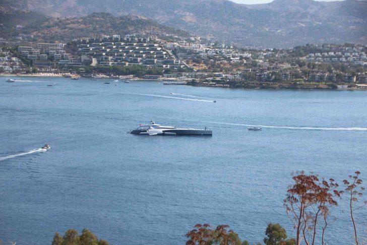 Bodrum'daki yat merak konusu oldu! Dünyanın en büyüklerinden, gören bir daha bakıyor G3