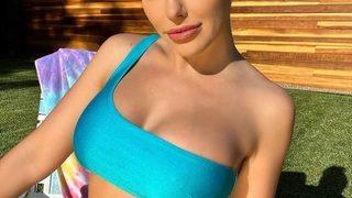 Yetişkin film yıldızı Adriana Chechik, ideal sevgilisinin özelliklerini paylaştı! Sosyal medyayı salladı