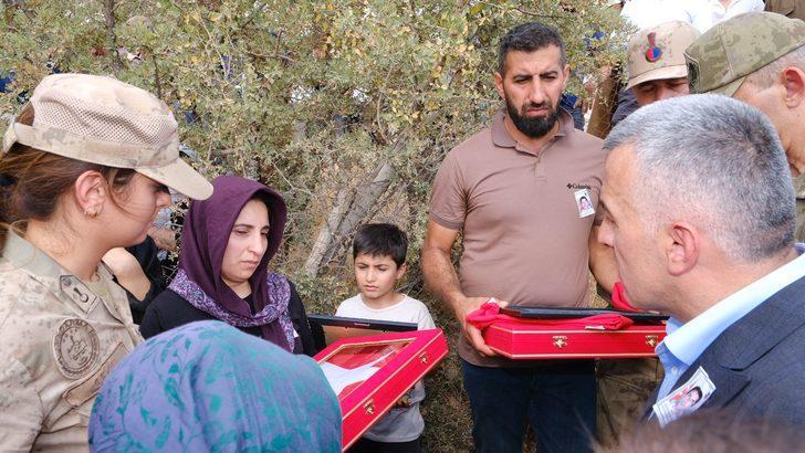 GÜNCELLEME - 2 Şırnak'ta terör saldırısında 1 güvenlik korucusu şehit oldu G2