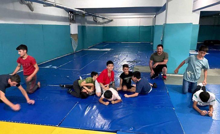 Erzurum'da 50 bin çocuğun sporla buluşturulması hedefleniyor G5