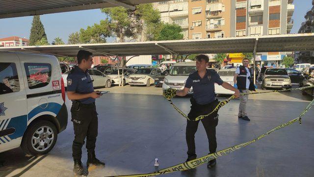 Aydın'da alışveriş merkezi otoparkında çıkan silahlı kavgada 2 kişi yaralandı