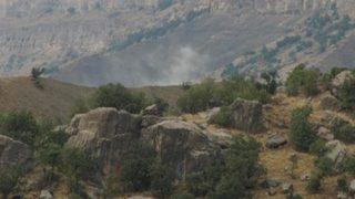 PKK'lılar Derecik'te askeri birliğe saldırdı