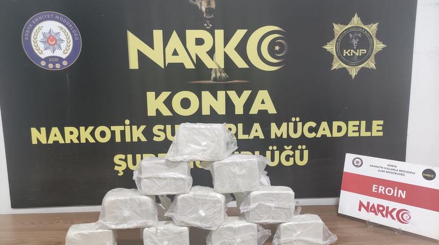 Konya'da uyuşturucu ticareti yaptıkları öne sürülen 6 şüpheli tutuklandı