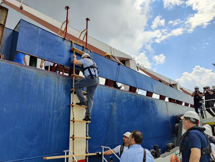 Müşterek Koordinasyon Merkezi temsilcilerinin Ukrayna'dan gelen gemideki denetlemesi başladı G4