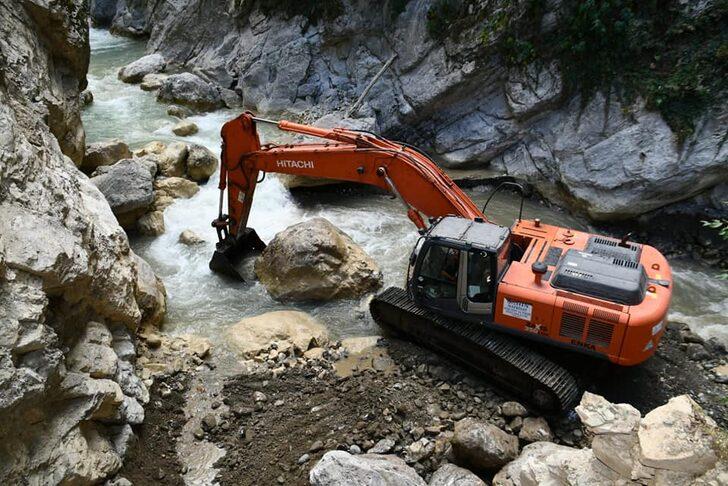 Karabük'te selde zarar gören alanlarda onarım sürüyor G1