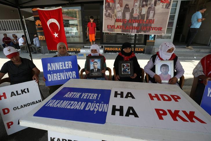 Muşlu aileler evlatları için HDP önündeki eylemlerini sürdürdü G2