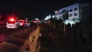 Tekirdağ'da fabrika bahçesine devrilen otomobilin alkollü sürücüsü yaralandı