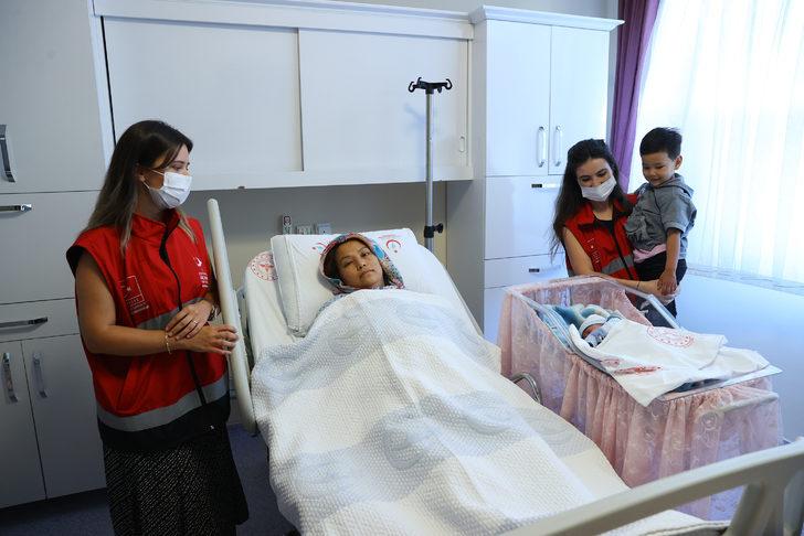 Yunanistan'ın geri ittiği Afgan kadın Meriç Nehri kıyısında doğum yaptı G5