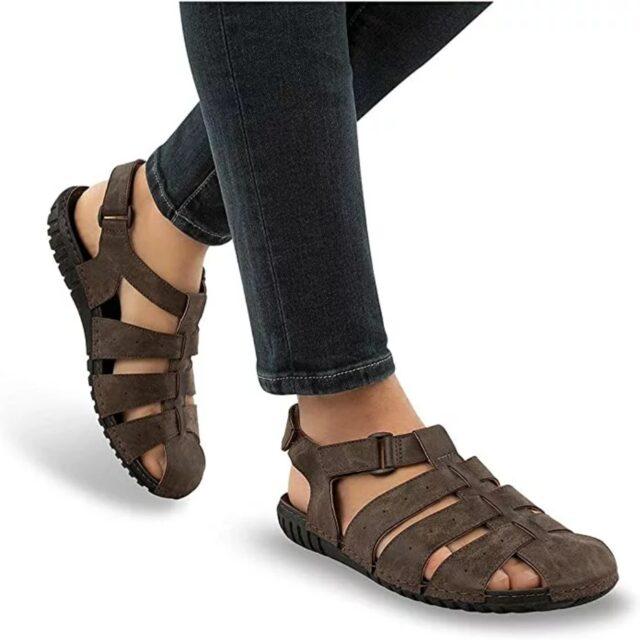 Uzun yürüyüşlerde bir numaralı dostunuz olacak ayak dostu sandalet modelleri