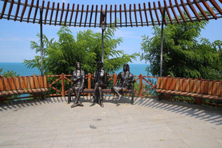 Ordu'da "üç kız heykeli" tahrip edildi G2