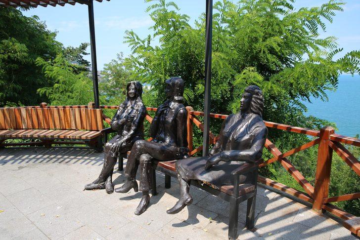 Ordu'da "üç kız heykeli" tahrip edildi G3