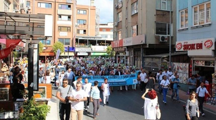Bakırköy halkından "hastaneme, ormanıma ve Bakırköy'e dokunma" eylemi 