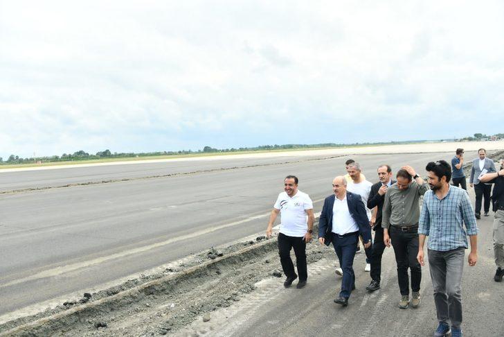 Samsun Valisi Dağlı ve T3 Vakfı Müdürü Kökçam'dan TEKNOFEST incelemesi G2