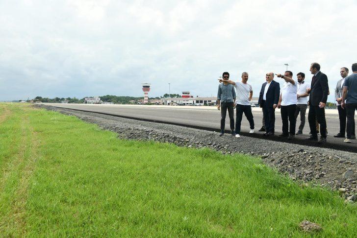 Samsun Valisi Dağlı ve T3 Vakfı Müdürü Kökçam'dan TEKNOFEST incelemesi G3