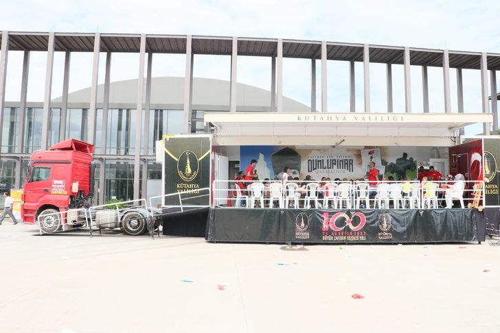 Samsun'da devlet korumasındaki çocuklara motivasyon tırı organizasyonu G1