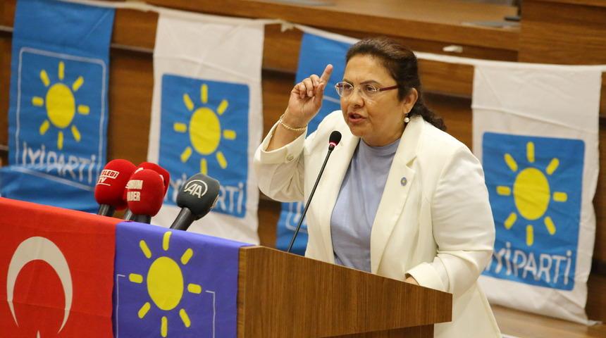 İYİ Parti Genel Başkan Yardımcısı Ünzile Yüksel, Çankırı ve Çorum'da konuştu