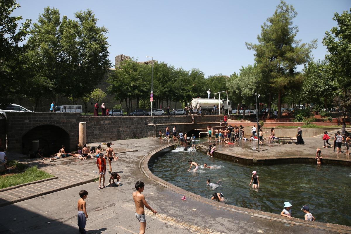 G&uuml;neydoğu kavurucu sıcakların etkisinde