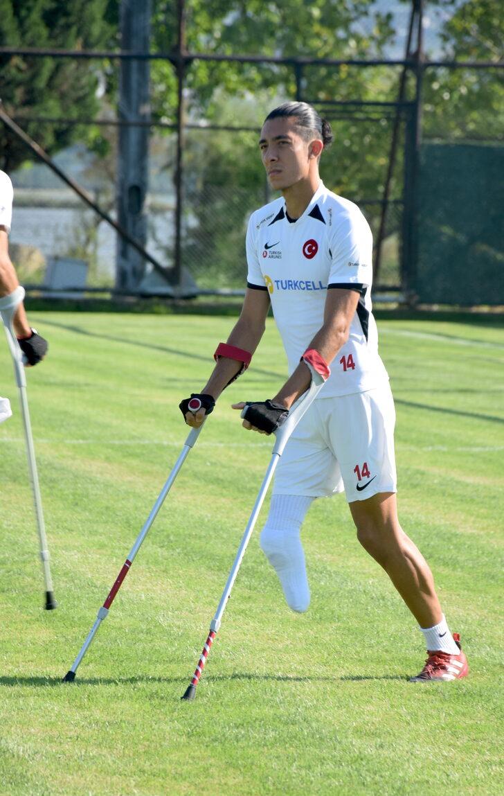 Ampute Milli Futbol Takımı'nın Kocaeli kampı başladı G3