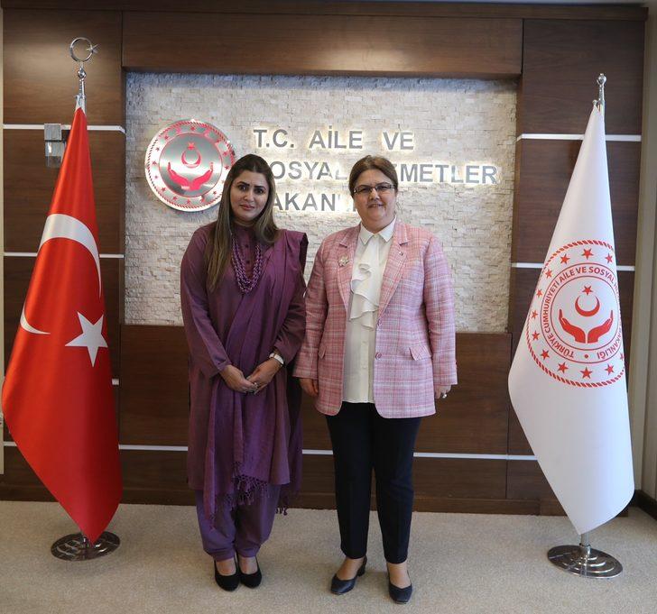 Bakan Yanık, Pakistan Yoksullukla Mücadele ve Sosyal Güvenlik Bakanı Marri ile görüştü G1