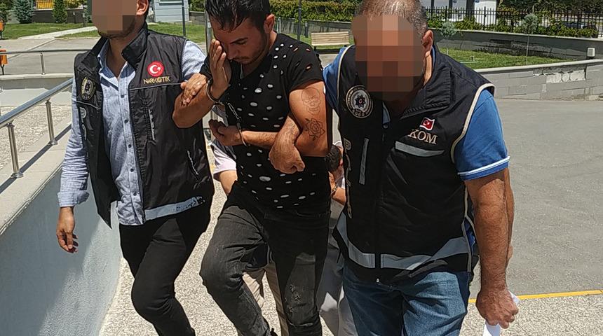 Karaman'da uyuşturucu operasyonunda yakalanan 3 ş&uuml;pheli tutuklandı