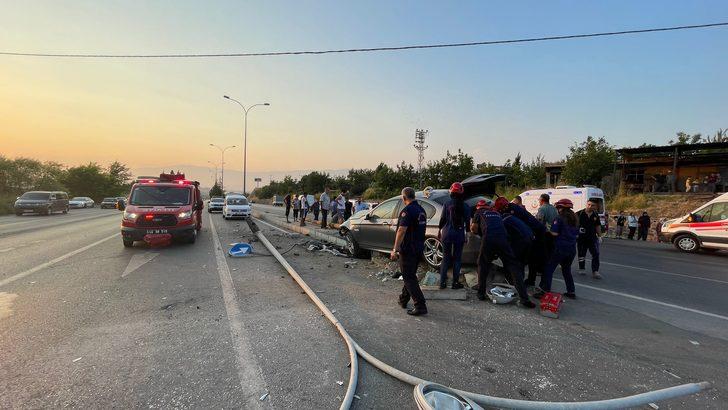 Kahramanmaraş'ta iki otomobilin çarpıştığı kazada 6 kişi yaralandı G3