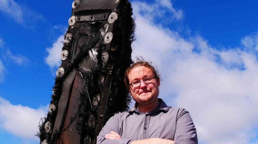 SpaceX’e ait uzay enkazları boş bir araziye düştü! Bulan çiftçi hayatının şokunu yaşadı