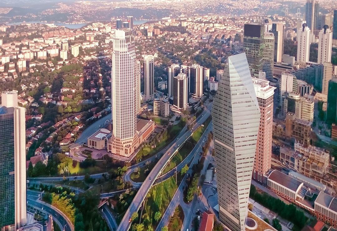 Konutta fiyat artışı frene bastı! Ev sahiplerinin 3 b&uuml;y&uuml;k korkusu: BDDK&rsquo;nın kredi hamlesi sonrasında&hellip;