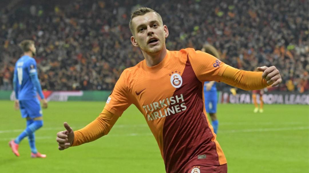 Başakşehir Konferans Ligi nde Craiova ile karşılaşıyor! İlk yarıdaki tek gol Galatasaray ın eski oyuncusu Cicaldau dan geldi... 3