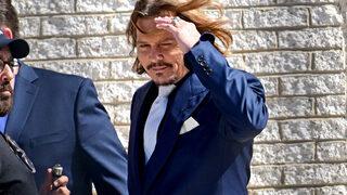 Johnny Depp’in eski sevgilisi Ellen Barkin’in ifadesi şoke etti! İlk kez seks yaptığımızda...