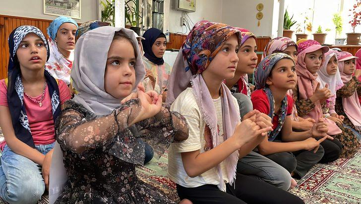 Adıyaman'da Kur'an kursu öğrencileri işaret dili öğreniyor G3