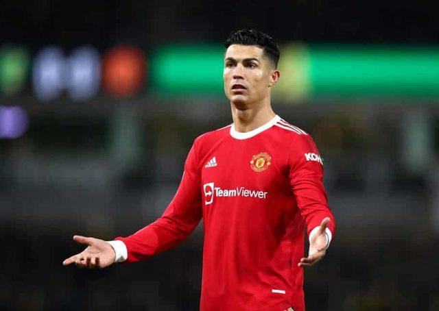 Cristiano-Ronaldo-fustige-suite-a-des-actions-lors-du-match