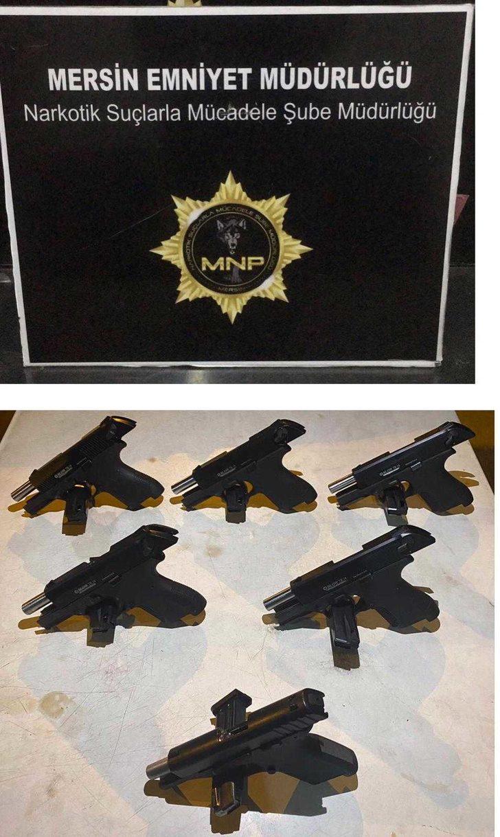 Mersin'de iki araçta 6 ruhsatsız tabanca ve uyuşturucu ele geçirildi G1