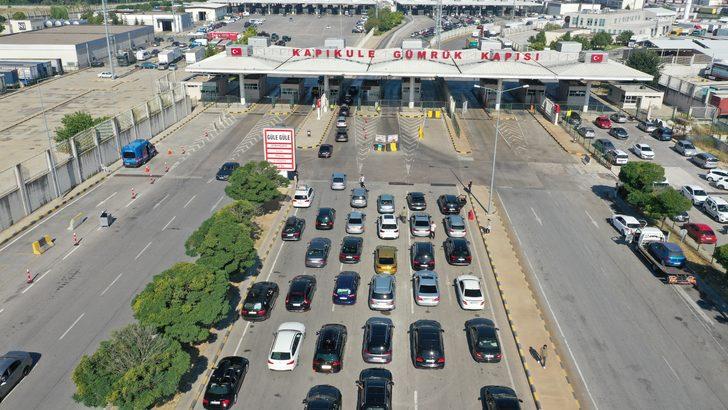 Kapıkule'de gurbetçilerin dönüş yolculuğu sürüyor G5