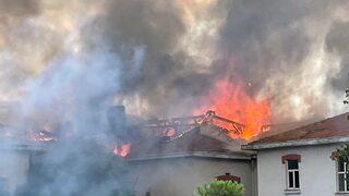 SON DAKİKA | İstanbul'daki Balıklı Rum Hastanesi'nde yangın çıktı! Büyük panik hastalar böyle taşındı