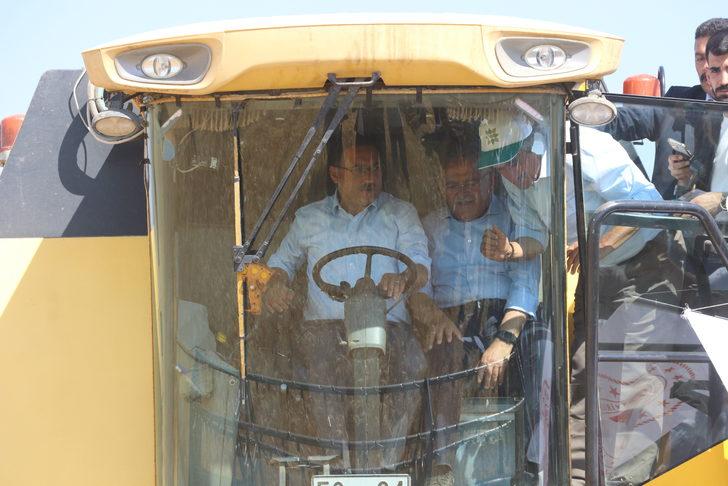 Kayseri'de atıl arazilere ekilen yazlık buğday hasat edildi G5