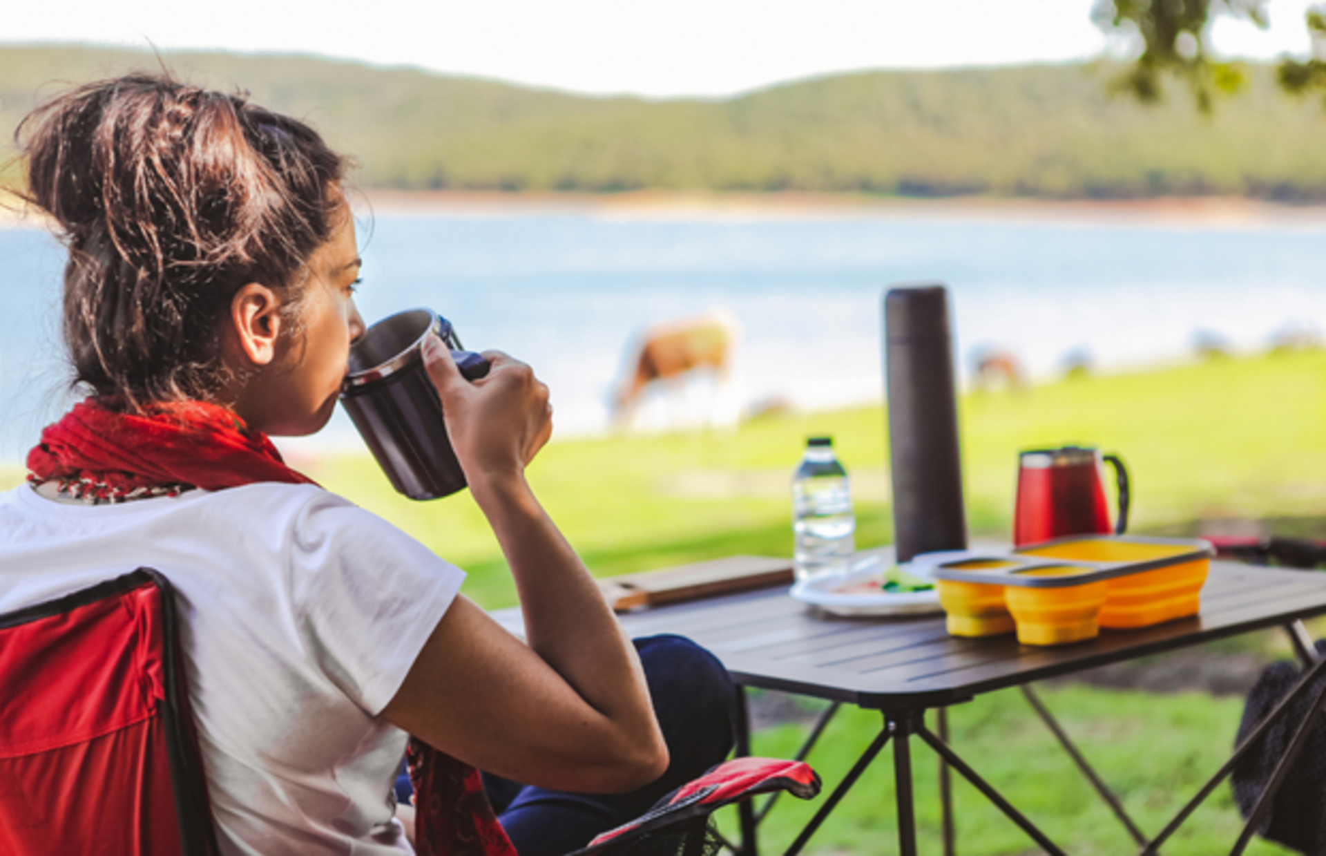 Yazını kamp yaparak geçirmek isteyenler için en iyi kamp masası çeşitleri