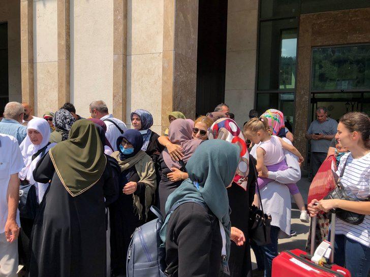 Rizeli hacılar yurda döndü G3
