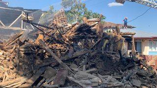 Tokat'ta ahşap evde çıkan yangında 2 kişi yaralandı