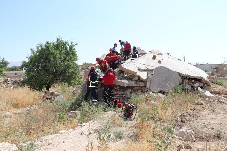 Niğde'de deprem tatbikatı yapıldı G2
