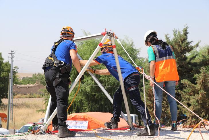 Niğde'de deprem tatbikatı yapıldı G5