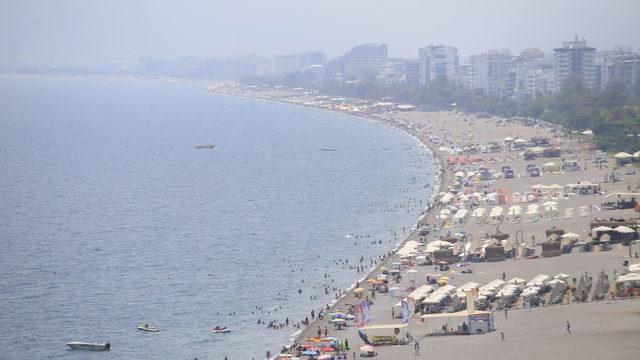 Antalya'da yüksek nem bunalttı
