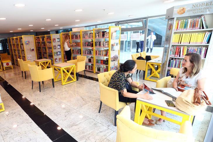 YHT Garı'nda kütüphane açıldı G2