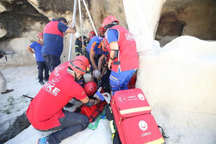 Nevşehir'de tarihi mekanda kurtarma tatbikatı yapıldı G1