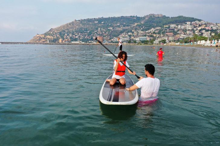 Alanya'da engelli bireylere kürek sörfü eğitimi G2