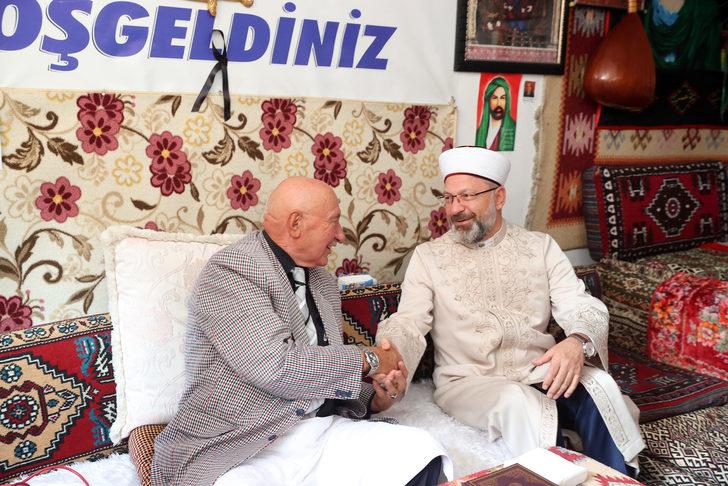 Diyanet İşleri Başkanı Erbaş, saldırıya uğrayan Şah-ı Merdan Cemevi'ni ziyaret etti G1