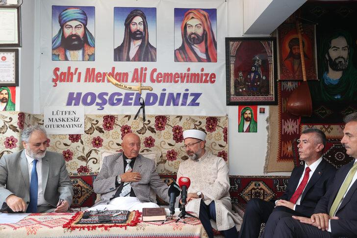 Diyanet İşleri Başkanı Erbaş, saldırıya uğrayan Şah-ı Merdan Cemevi'ni ziyaret etti G5