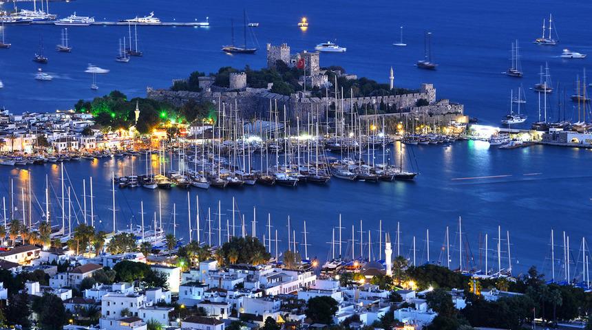 Tatil bölgelerinde yeni fırsatçılık... Aman dikkat: Adisyonları böyle şişiriyorlar!